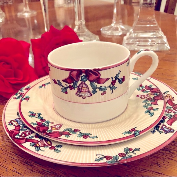 Neiman Marcus, Horchow collection NEW boxed 4- 6 piece Christmas place settings - Picture 4 of 15